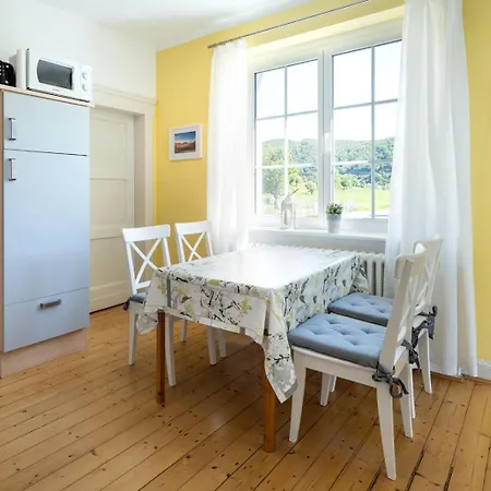 Am Edersee Hemfurth-Edersee